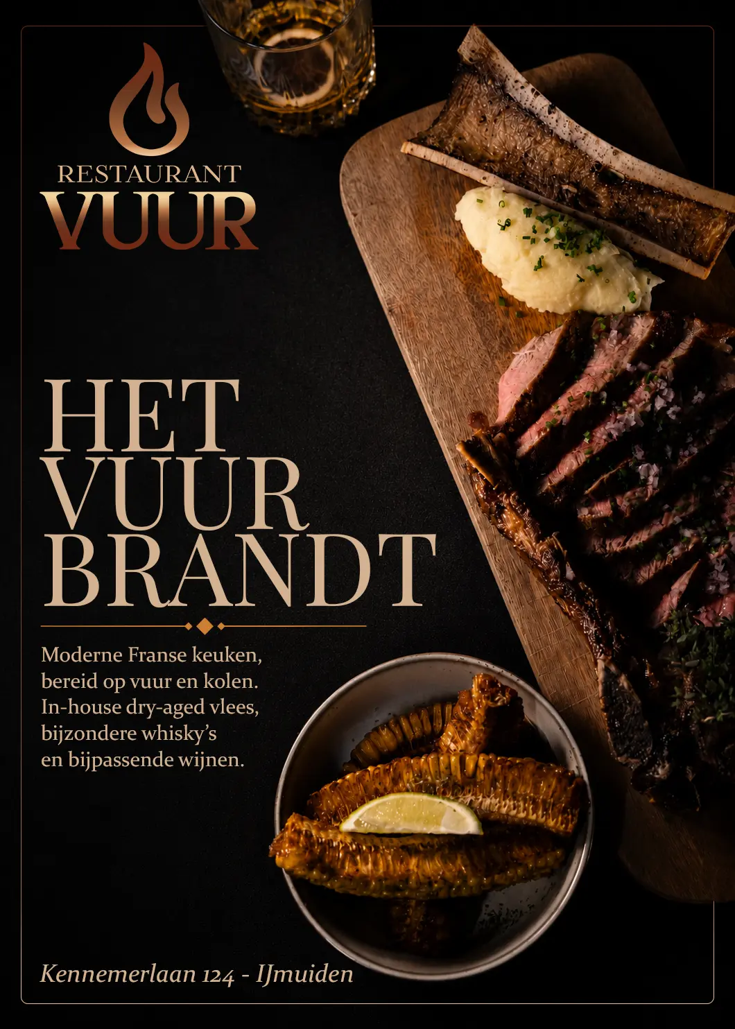 VUUR-flyer met de kop Het vuur brandt en een gerecht op een houten plank.